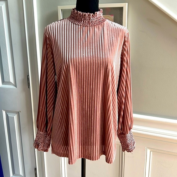 JOY JOY - PINK VELVET SMOCKED BLOUSE - SIZE L - Picture 1 of 4